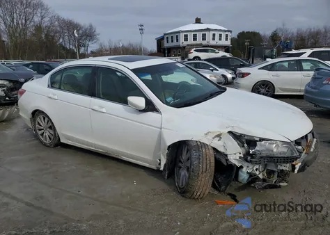 2011 Honda Accord Exl z USA, uszkodzony, nr VIN 1HGCP2F80BA038327